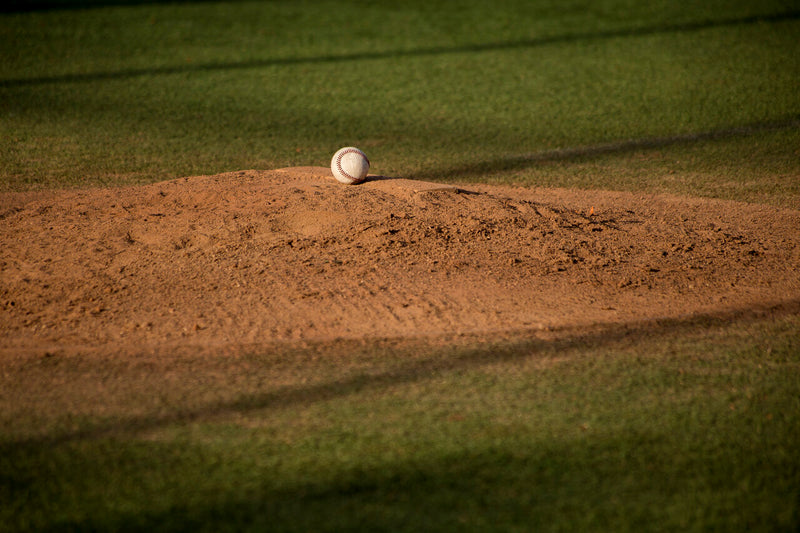 Qu'est-ce qu'une feinte illégale au baseball?
